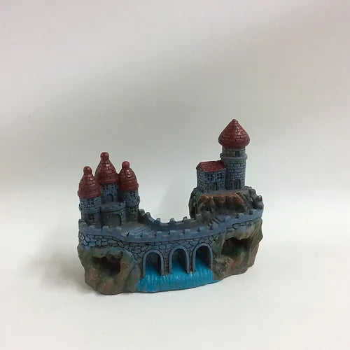 טירה מעל נחל